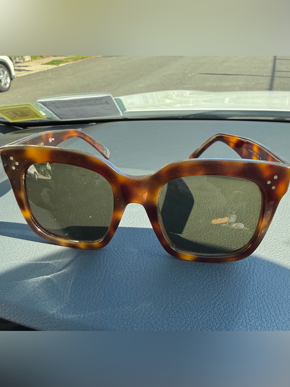 Celine Brown tortoise TILDA Wayfarer
Sunglasses CL41076/s - Picture 6 of 6